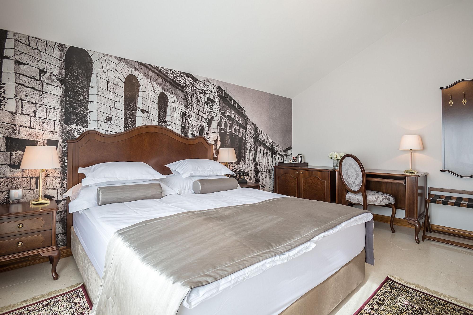 Frühstückspension Splendida Palace 4*