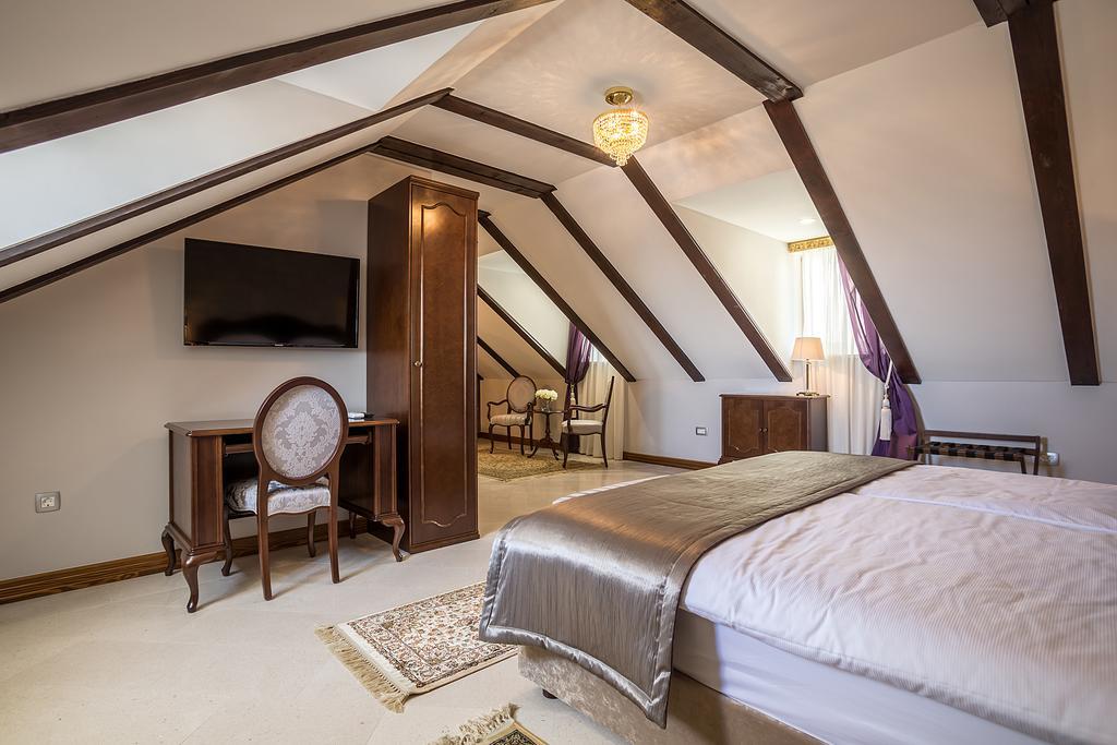 Splendida Palace Frühstückspension 4*